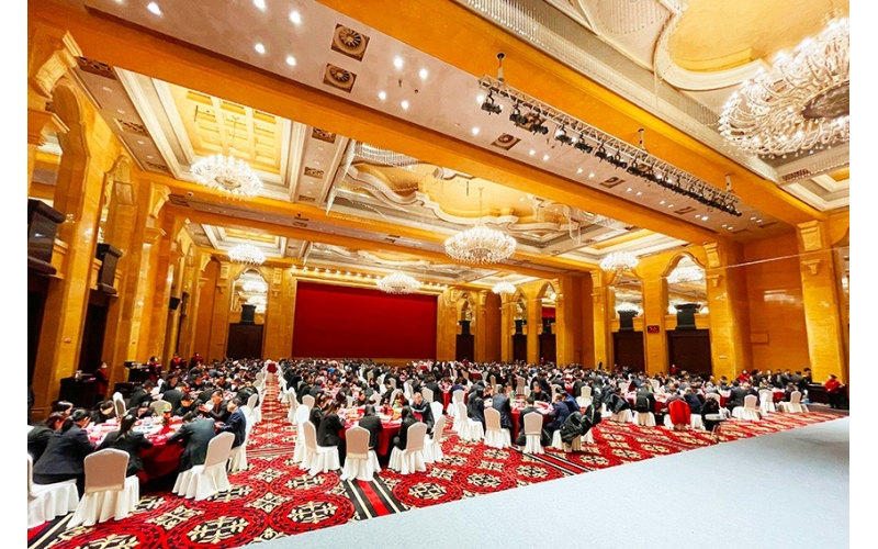 ?筑夢(mèng)新征程·一起向未來 - 天華實(shí)業(yè)集團(tuán)2022迎新年會(huì)順利召開